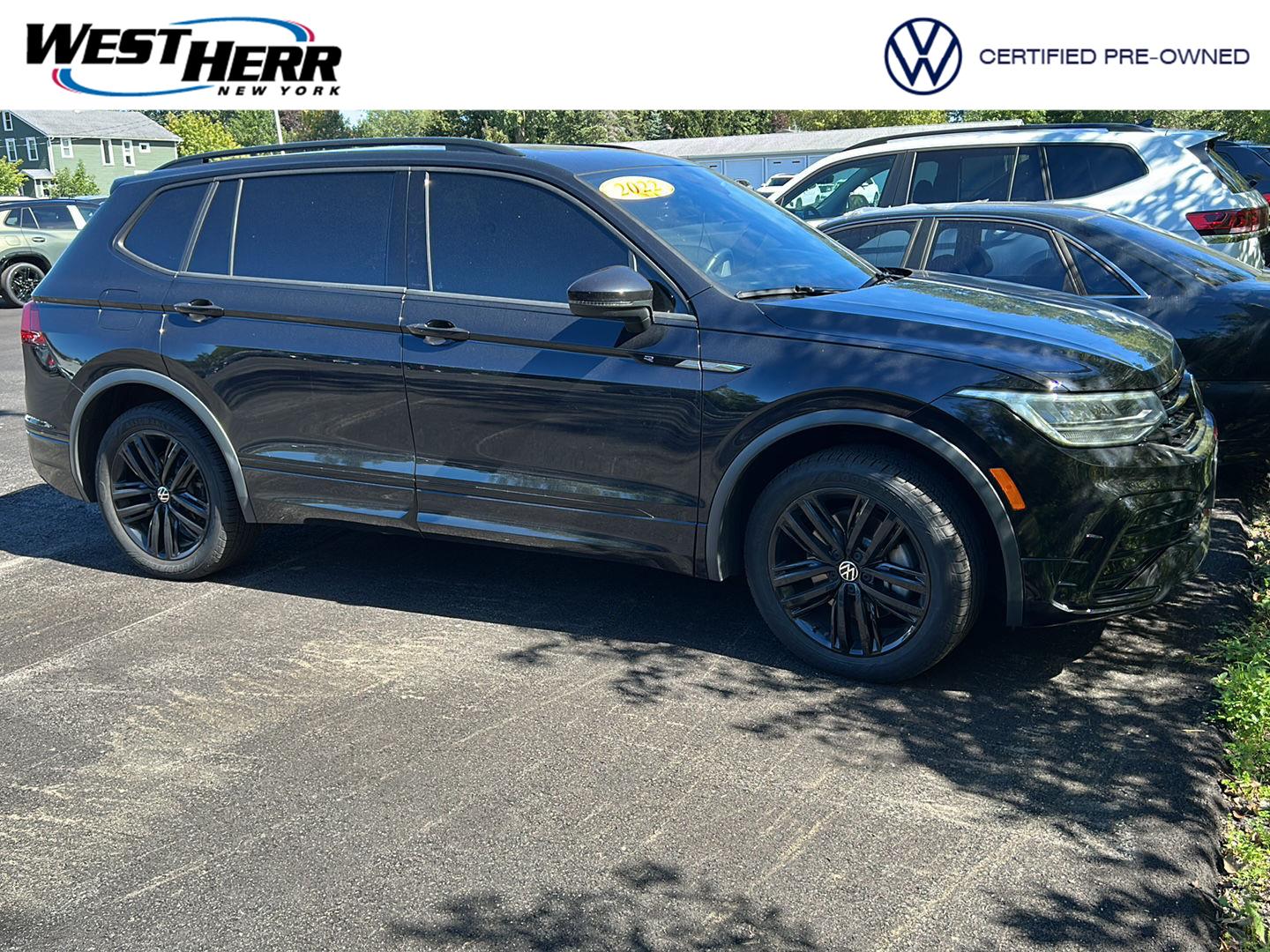 2022 Volkswagen Tiguan SE R-LINE BLACK