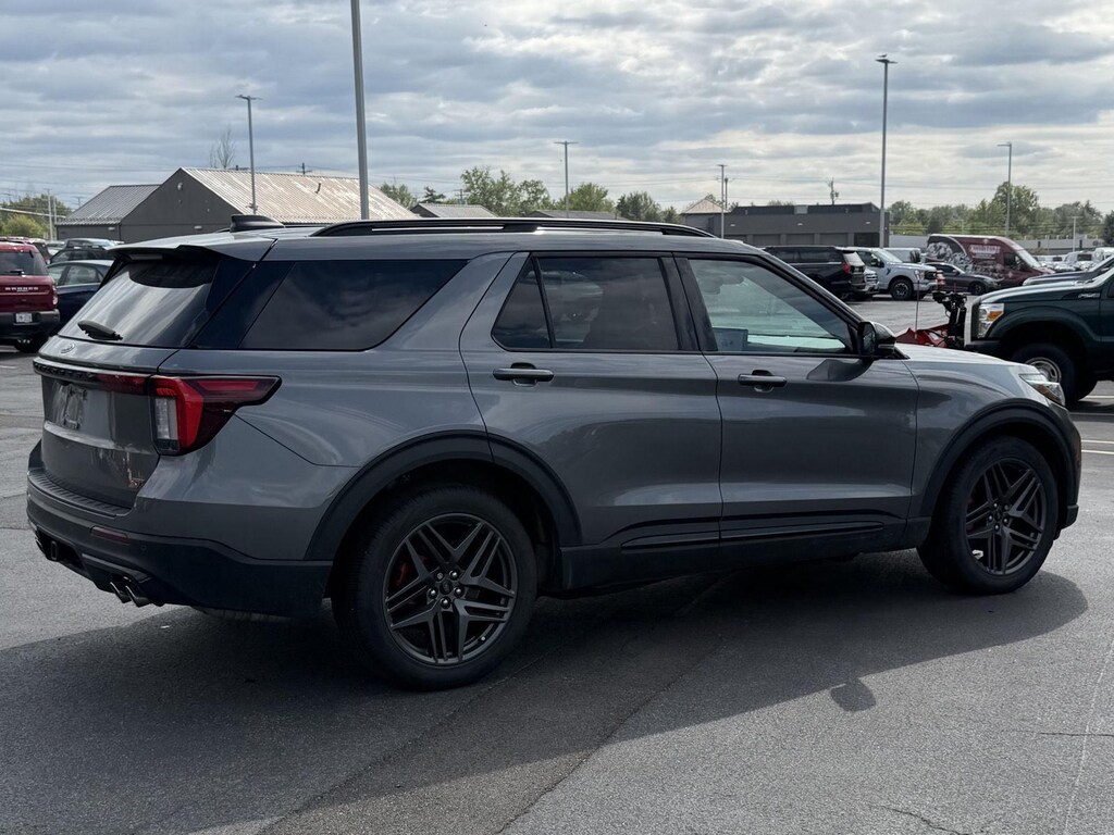 Used 2025 Ford Explorer ST SUV