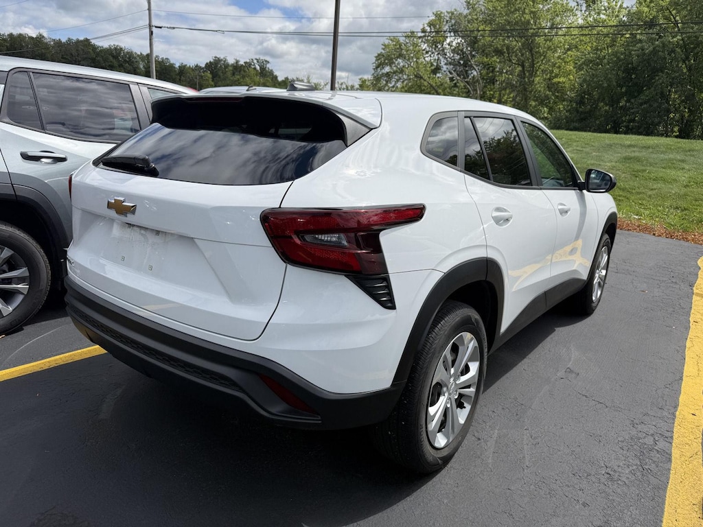 Used 2024 Chevrolet Trax LS SUV