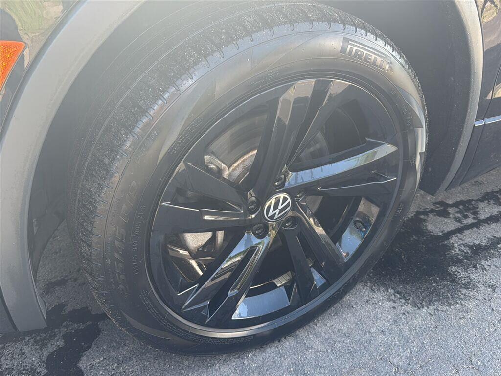Used 2024 Volkswagen Tiguan SE R-Line Black SUV