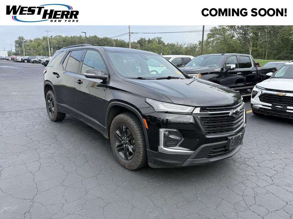 Used 2023 Chevrolet Traverse LT Cloth SUV
