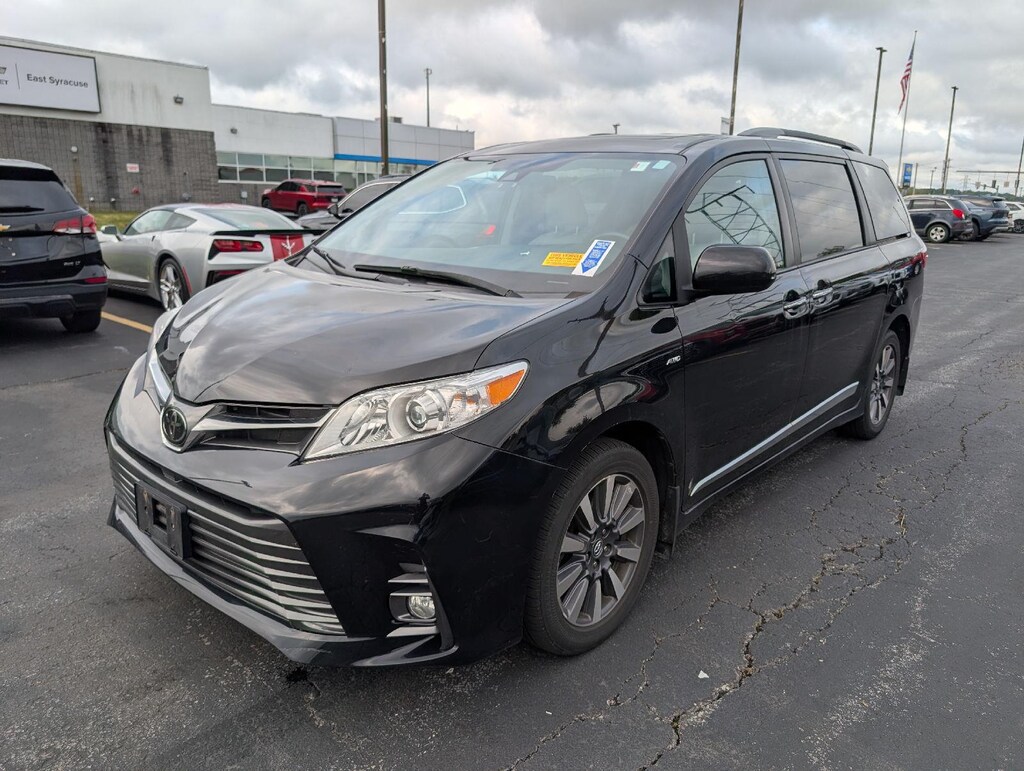 Used 2020 Toyota Sienna XLE 7-Passenger Van