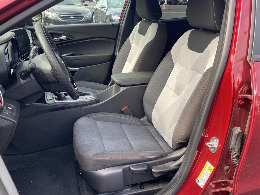Used 2024 Chevrolet Trax 1RS SUV