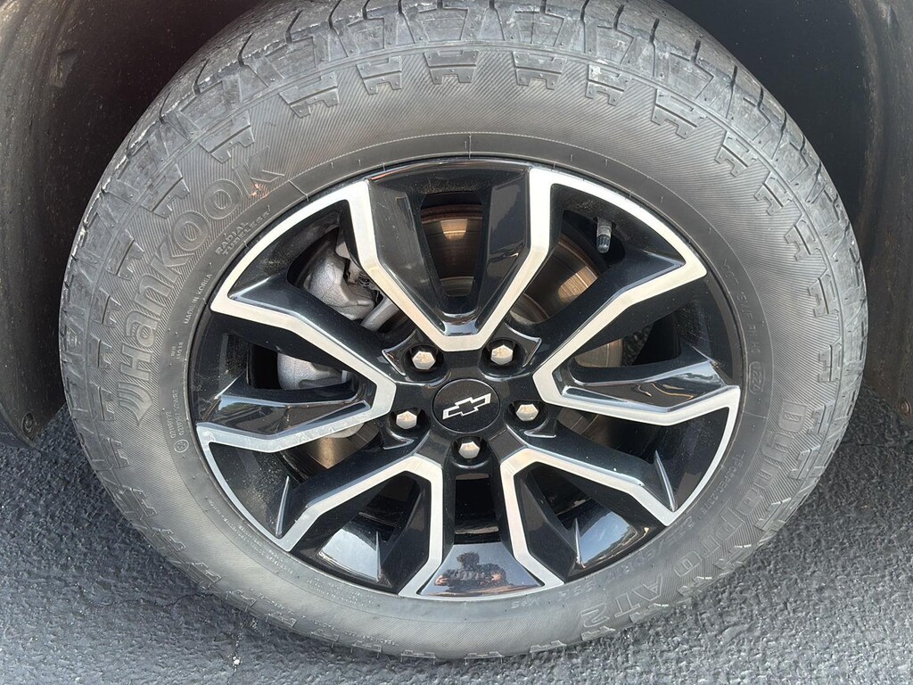 Used 2025 Chevrolet Trailblazer Activ SUV