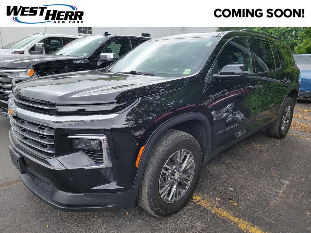 Used 2024 Chevrolet Traverse AWD LT SUV
