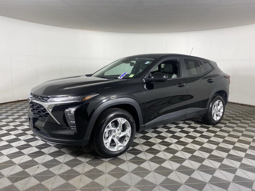 Used 2024 Chevrolet Trax LS SUV