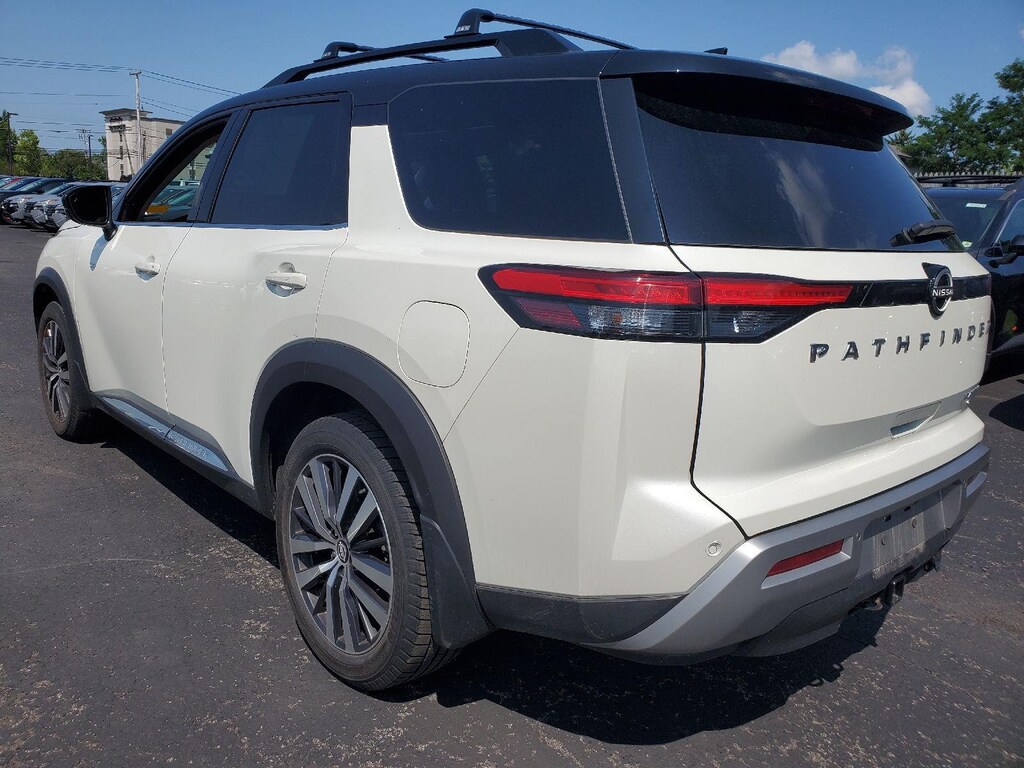 Used 2022 Nissan Pathfinder Platinum SUV