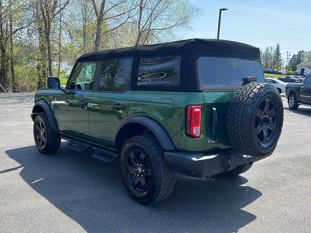 Used 2024 Ford Bronco Black Diamond SUV