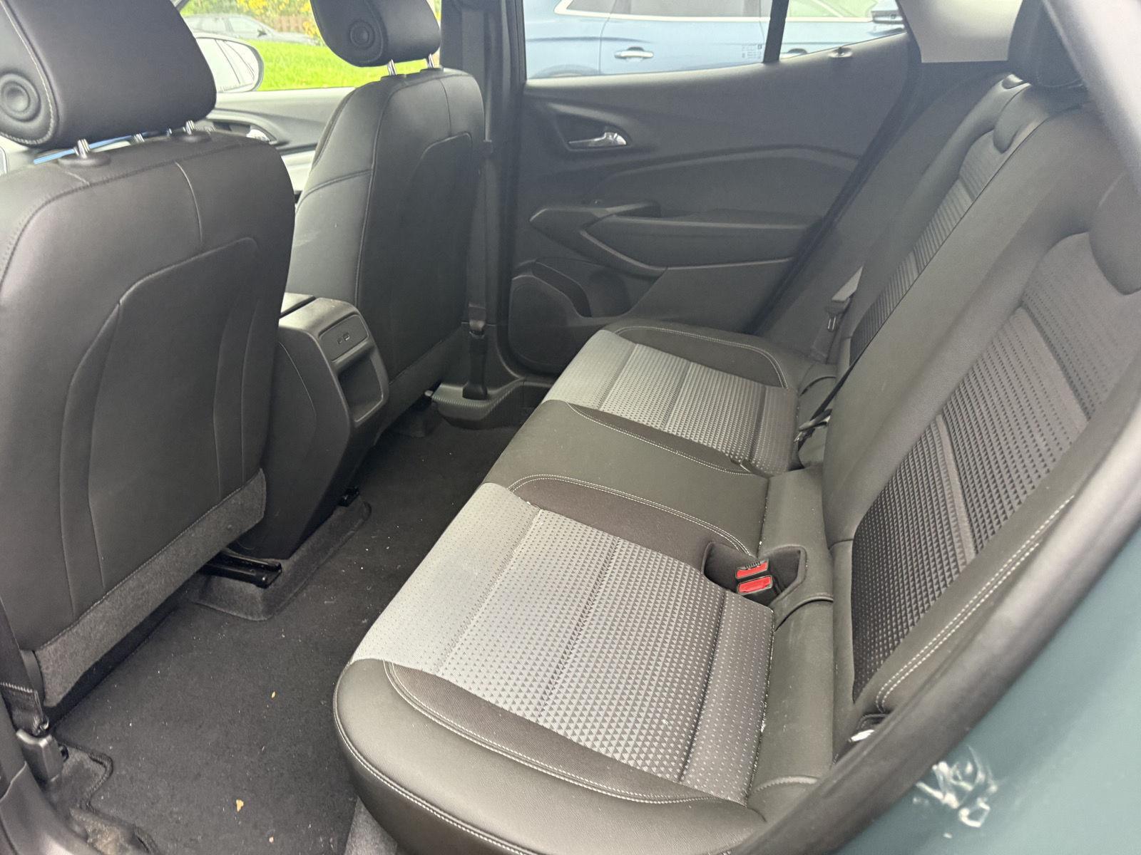 Used 2025 Chevrolet Trax LT SUV