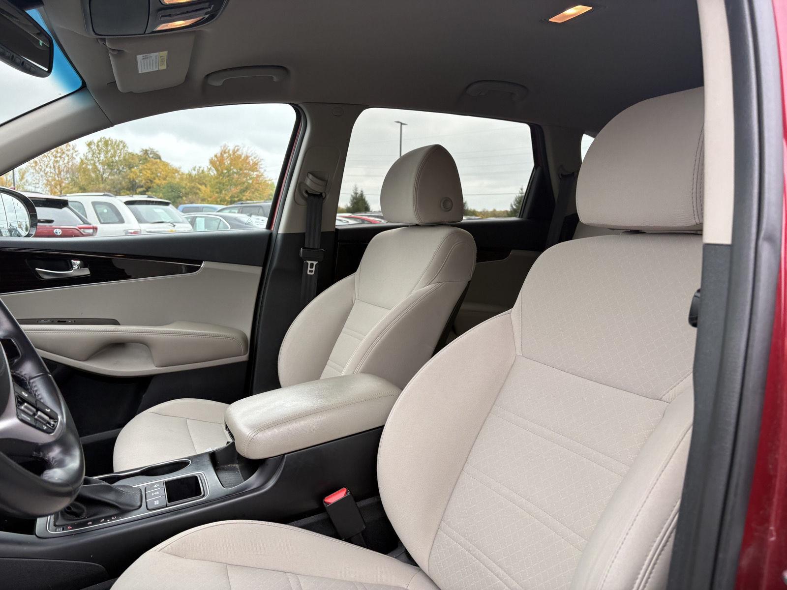 Used 2020 Kia Sorento S V6 SUV