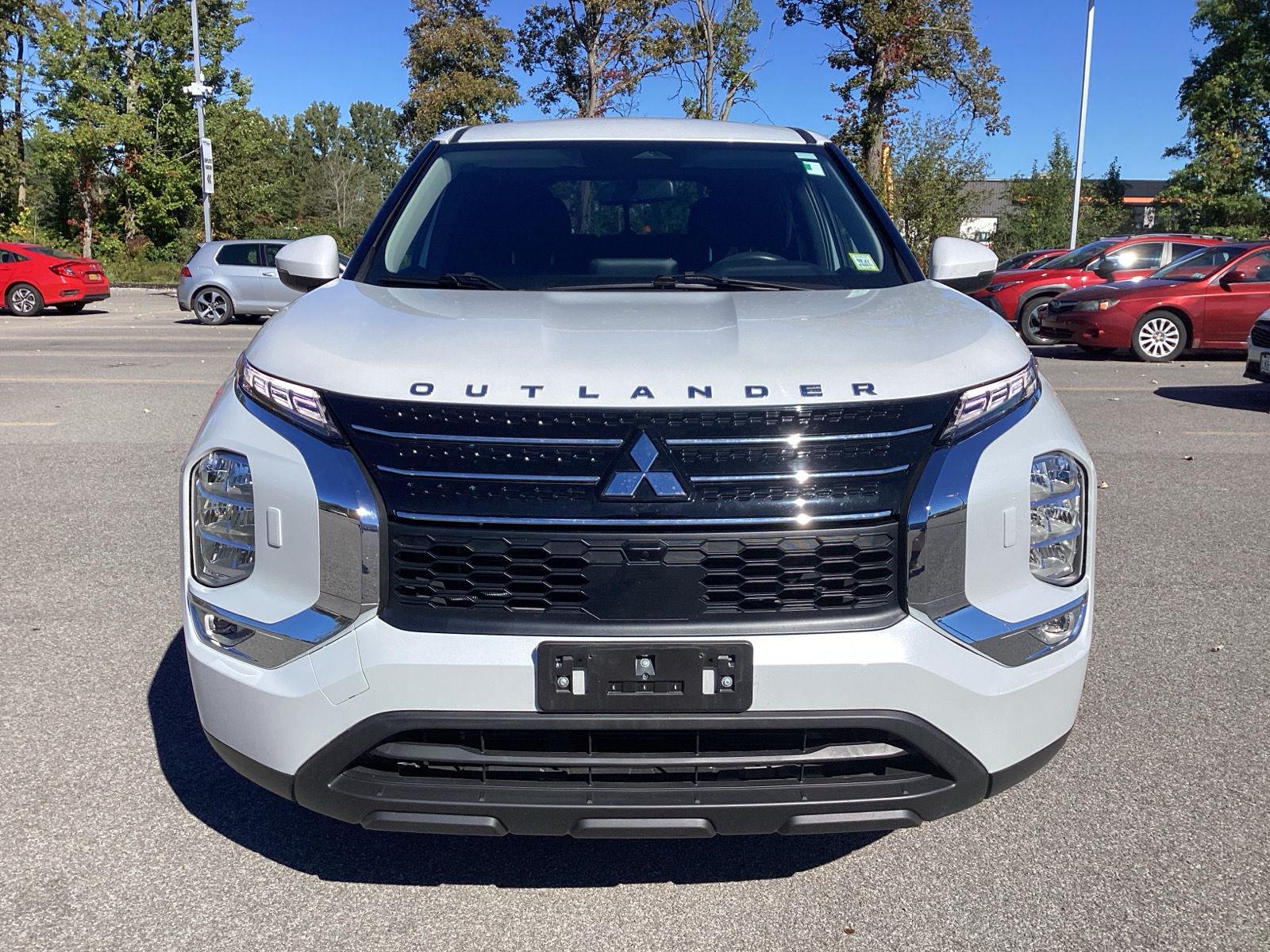 Used 2024 Mitsubishi Outlander ES S-AWC