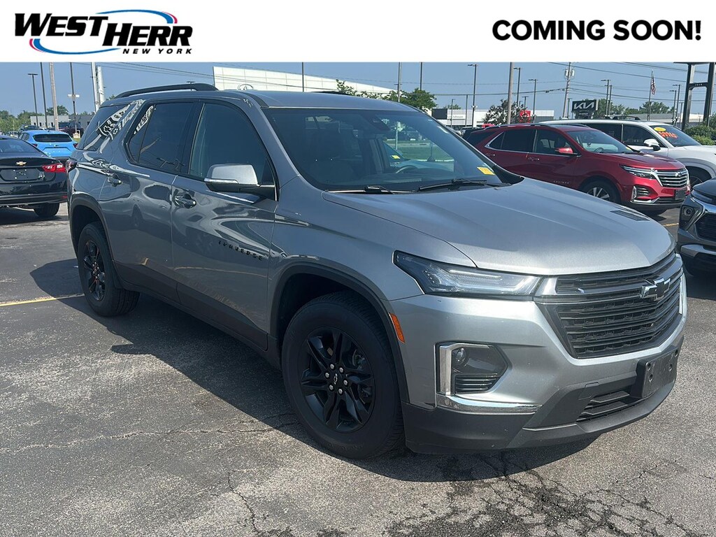 Used 2023 Chevrolet Traverse LT Cloth SUV