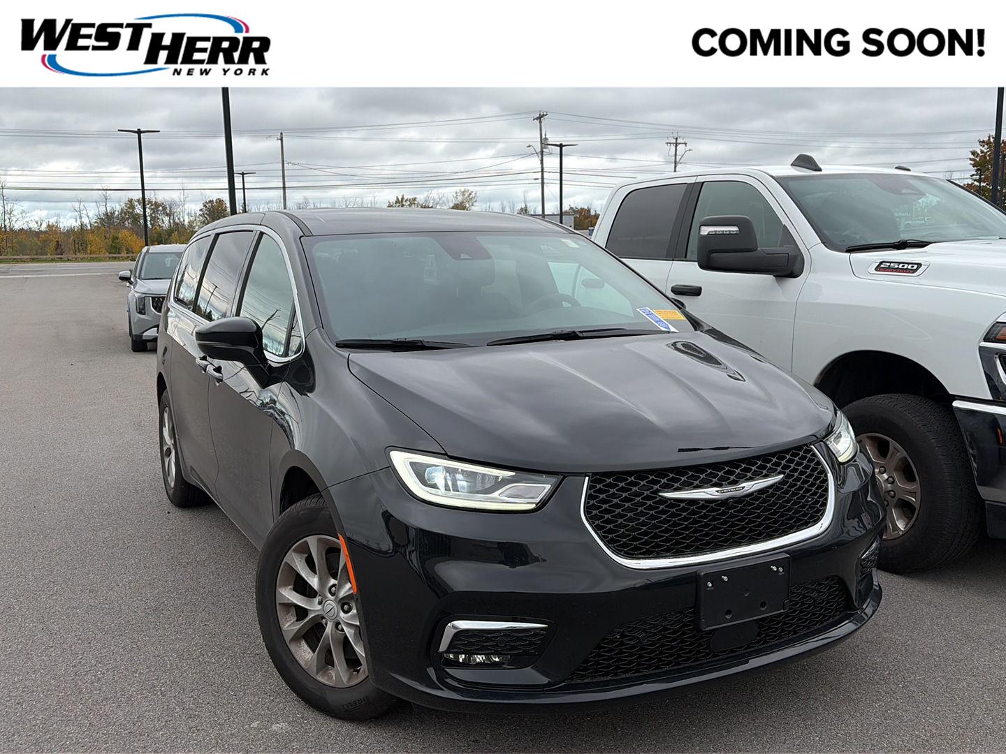 Used 2026 Chrysler Pacifica Select Van
