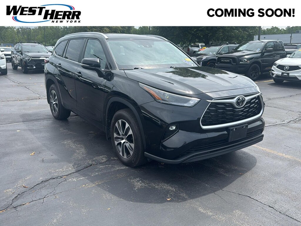 Used 2024 Toyota Highlander XLE SUV