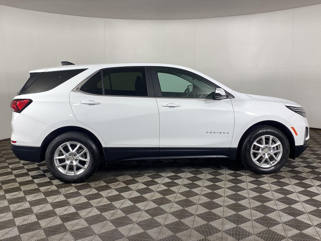 Used 2024 Chevrolet Equinox LT SUV