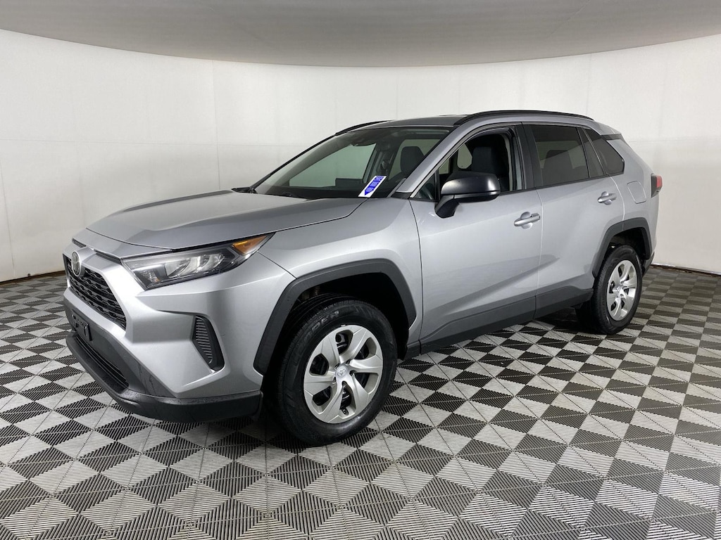 Used 2019 Toyota RAV4 LE SUV