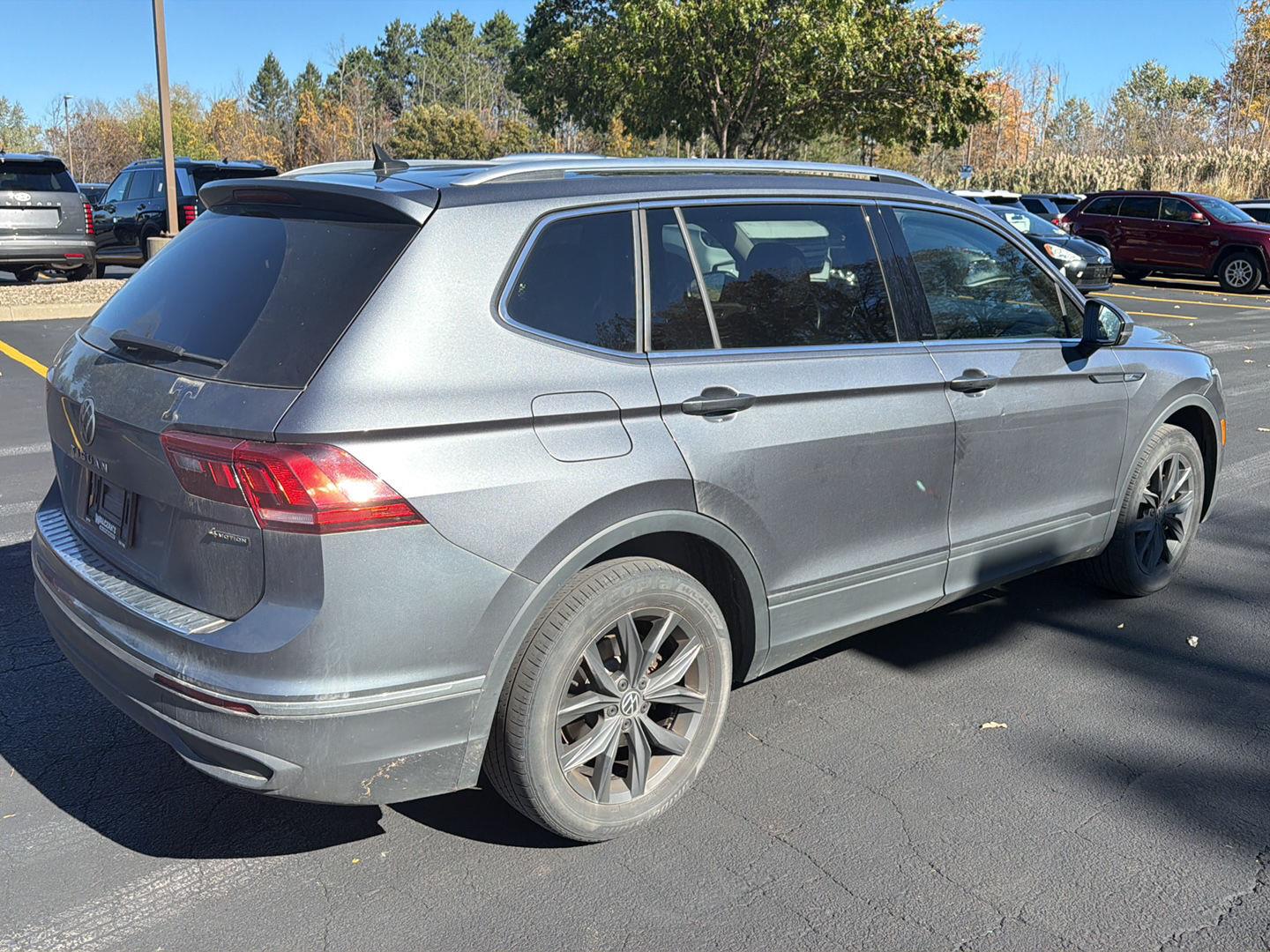 Used 2024 Volkswagen Tiguan SE SUV