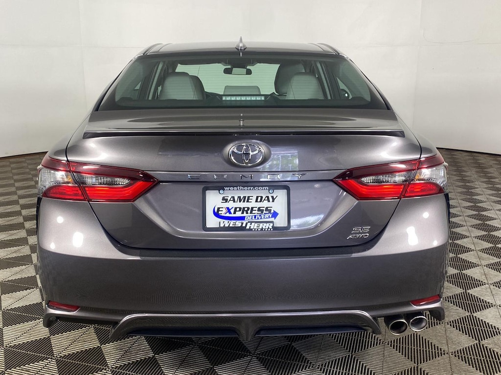 Used 2023 Toyota Camry SE Sedan