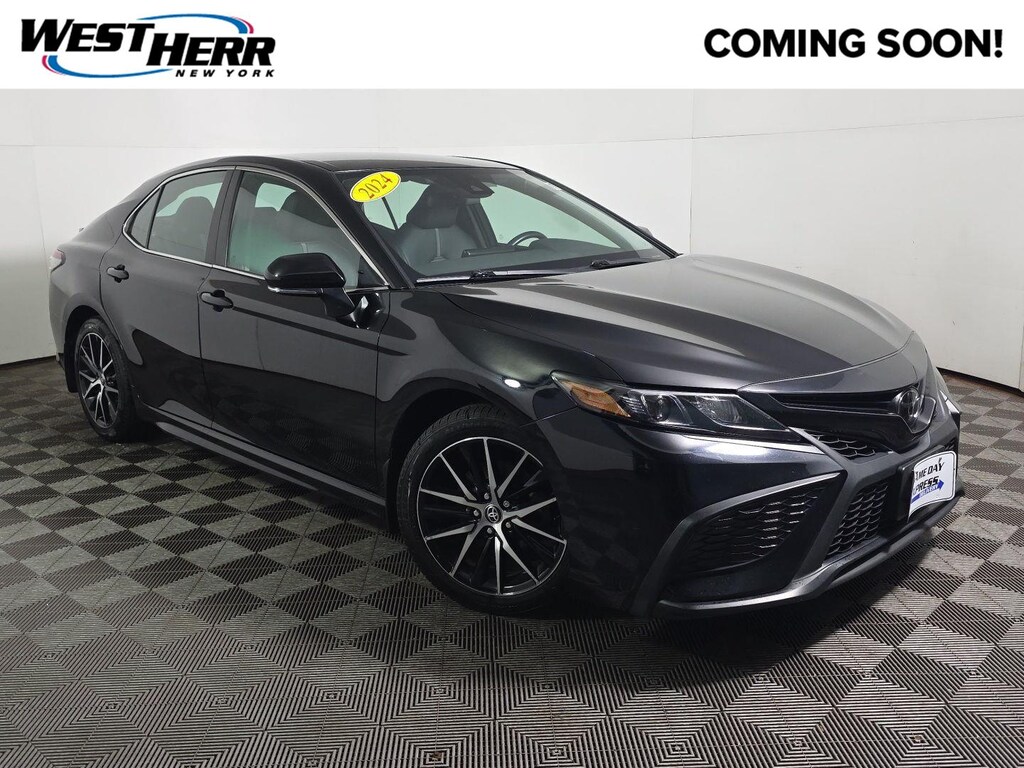 Used 2024 Toyota Camry SE Sedan
