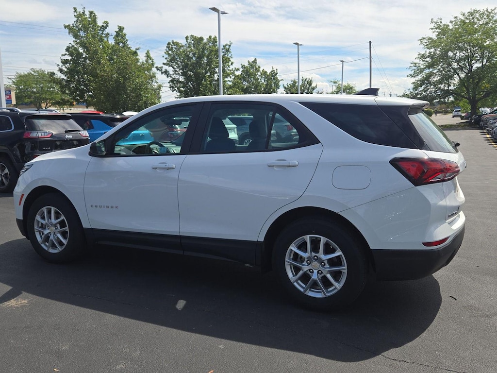 Used 2024 Chevrolet Equinox LS SUV