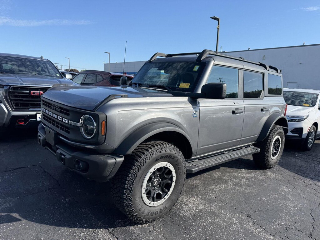 Used 2023 Ford Bronco Black Diamond SUV