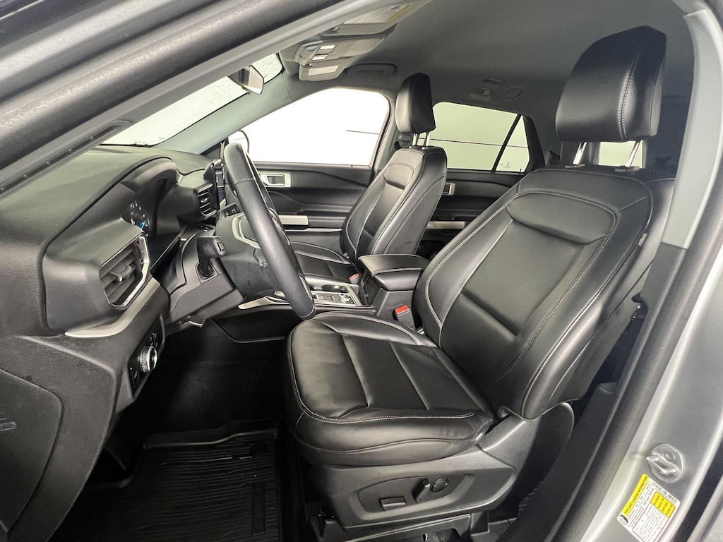Used 2023 Ford Explorer XLT SUV