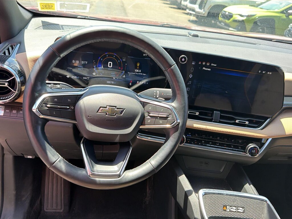 Used 2025 Chevrolet Equinox AWD Activ SUV