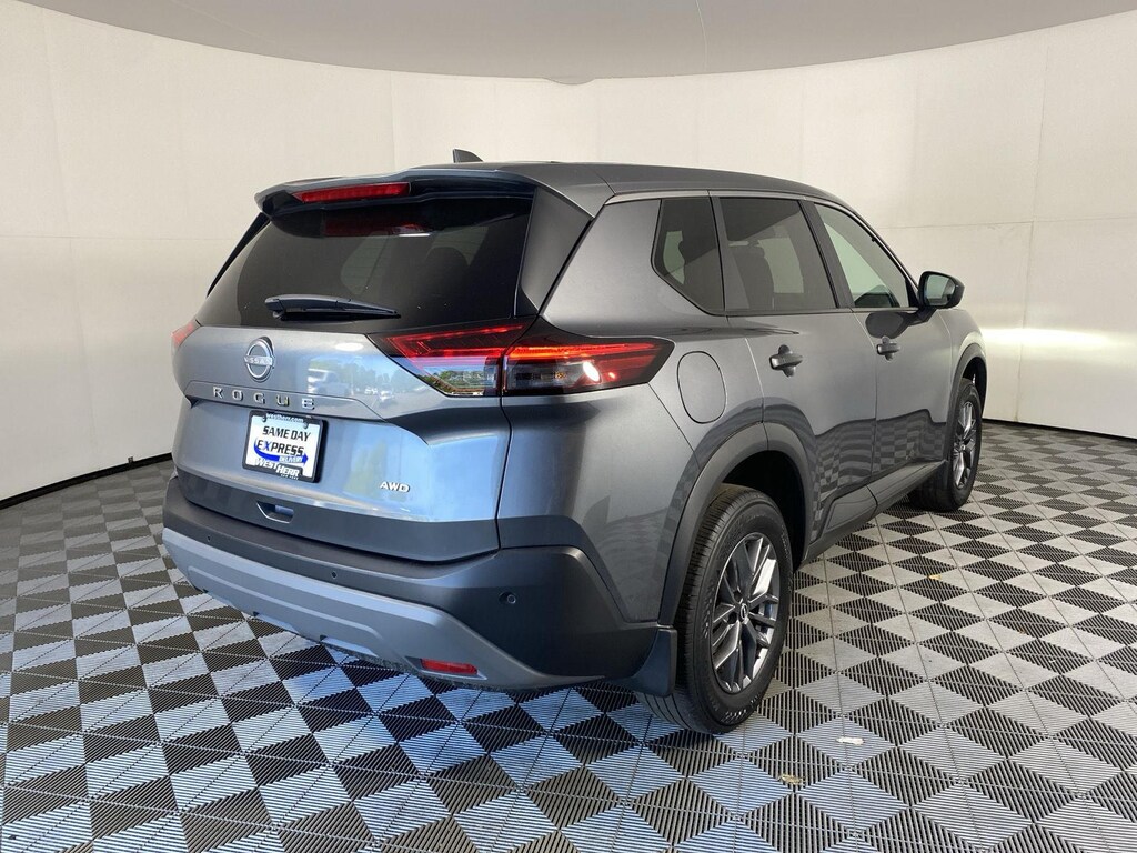 Used 2023 Nissan Rogue S SUV