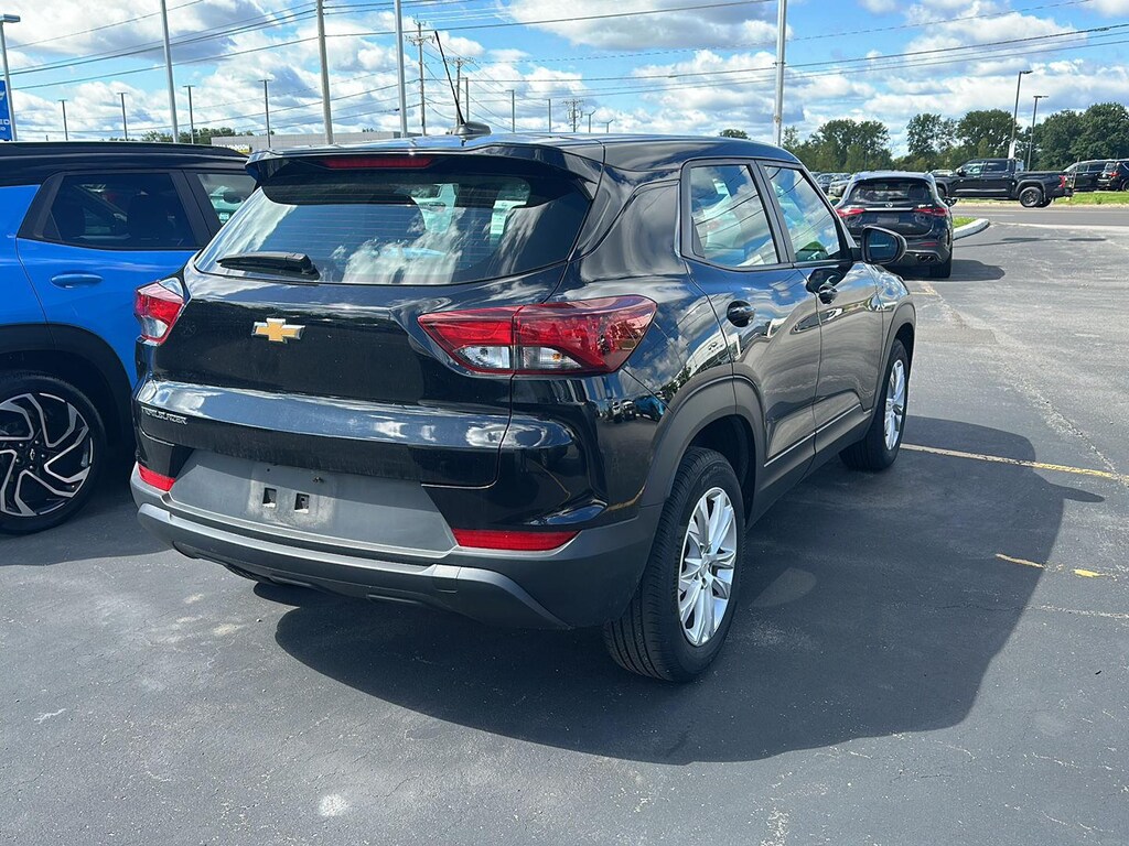 Used 2023 Chevrolet Trailblazer LS SUV