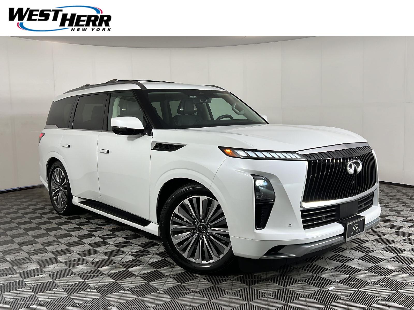 2025 INFINITI QX80 Sensory 4WD