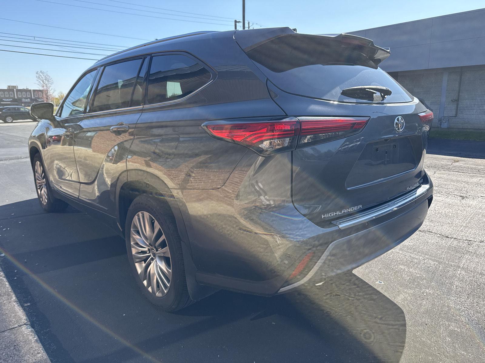 Used 2022 Toyota Highlander Platinum SUV