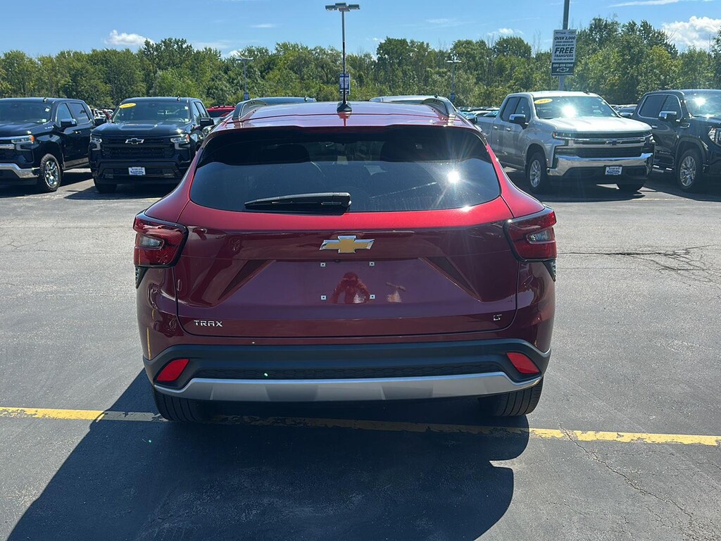 Used 2024 Chevrolet Trax LT SUV