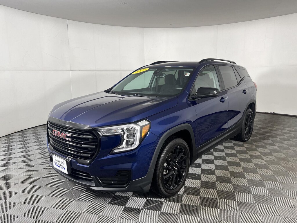 Used 2023 GMC Terrain SLE SUV
