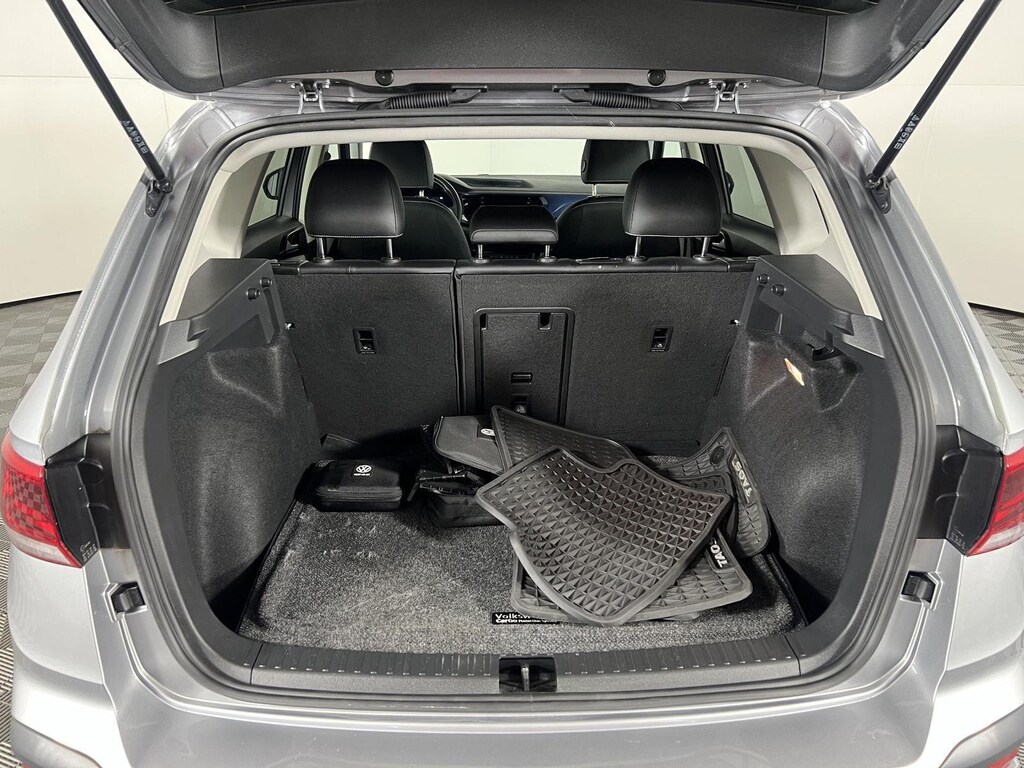 Used 2022 Volkswagen Taos SE SUV