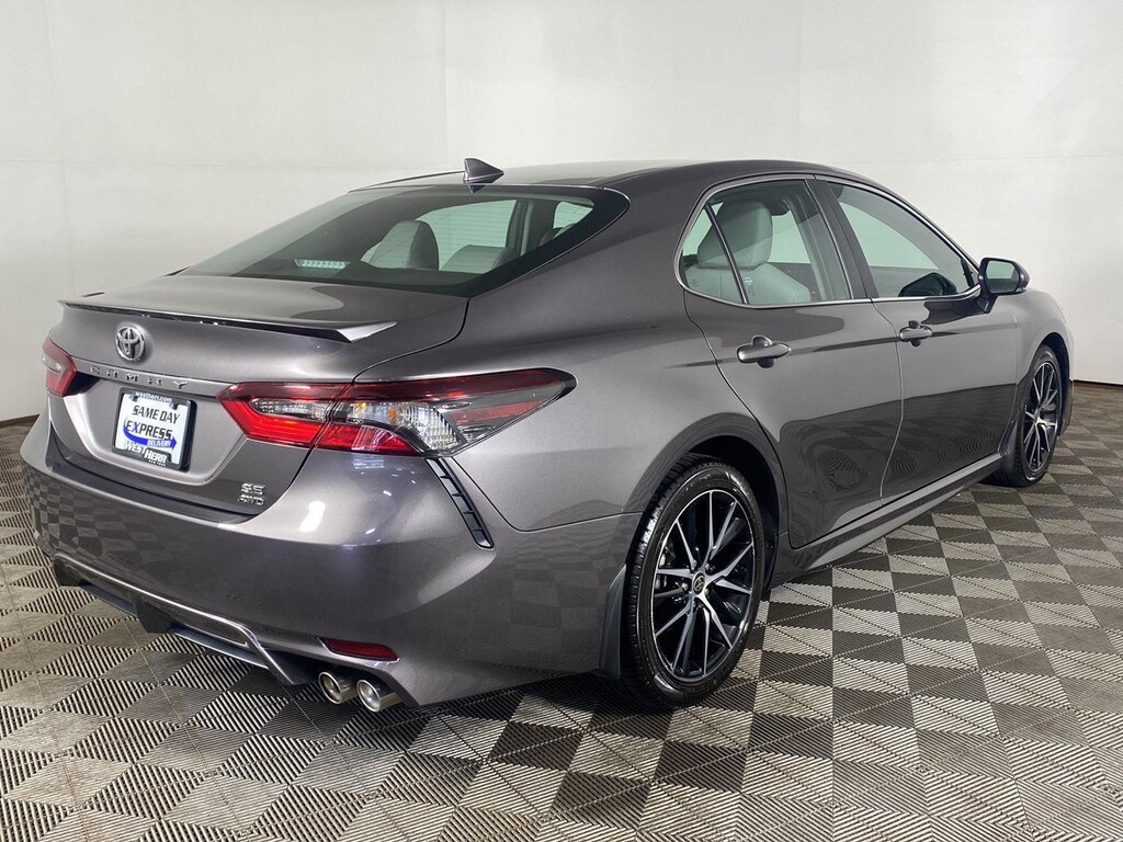 Used 2023 Toyota Camry SE Sedan
