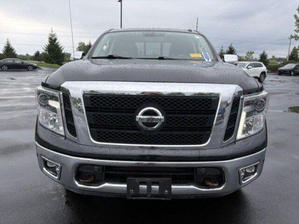 Used 2018 Nissan Titan SL Truck
