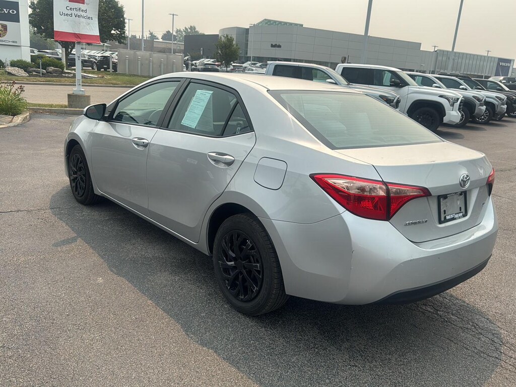 Used 2019 Toyota Corolla LE Sedan