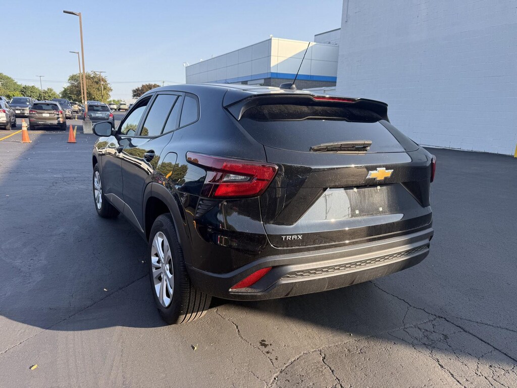 Used 2024 Chevrolet Trax LS SUV