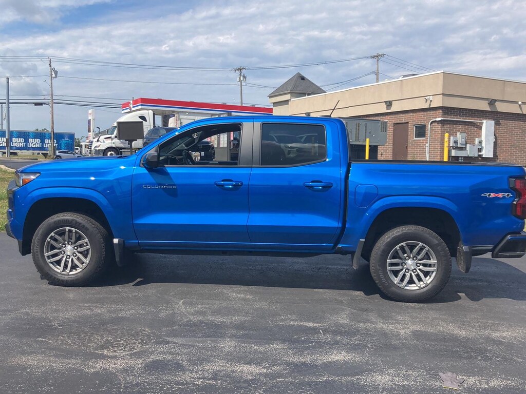 Used 2023 Chevrolet Colorado 4WD LT Truck