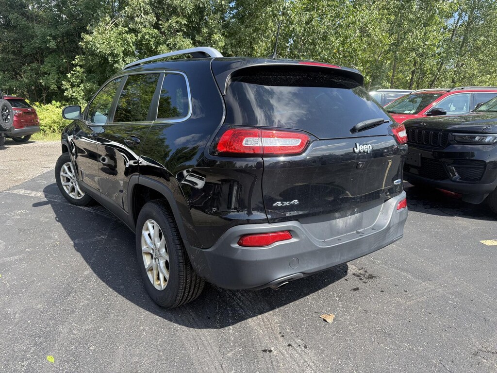 Used 2018 Jeep Cherokee Latitude Plus SUV