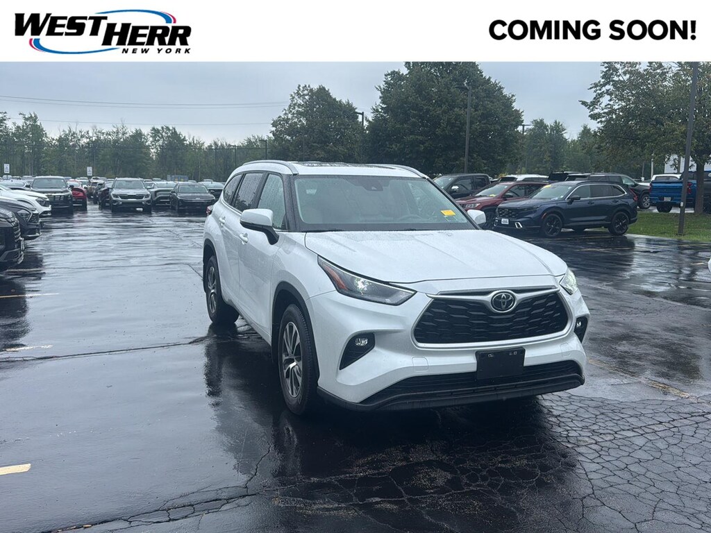 Used 2024 Toyota Highlander XLE SUV
