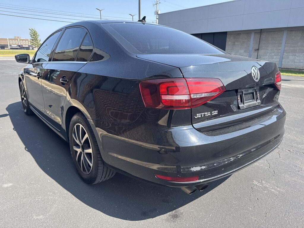 Used 2018 Volkswagen Jetta 1.4T SE Sedan