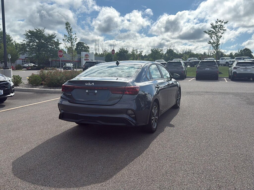 Used 2023 Kia Forte LXS Sedan