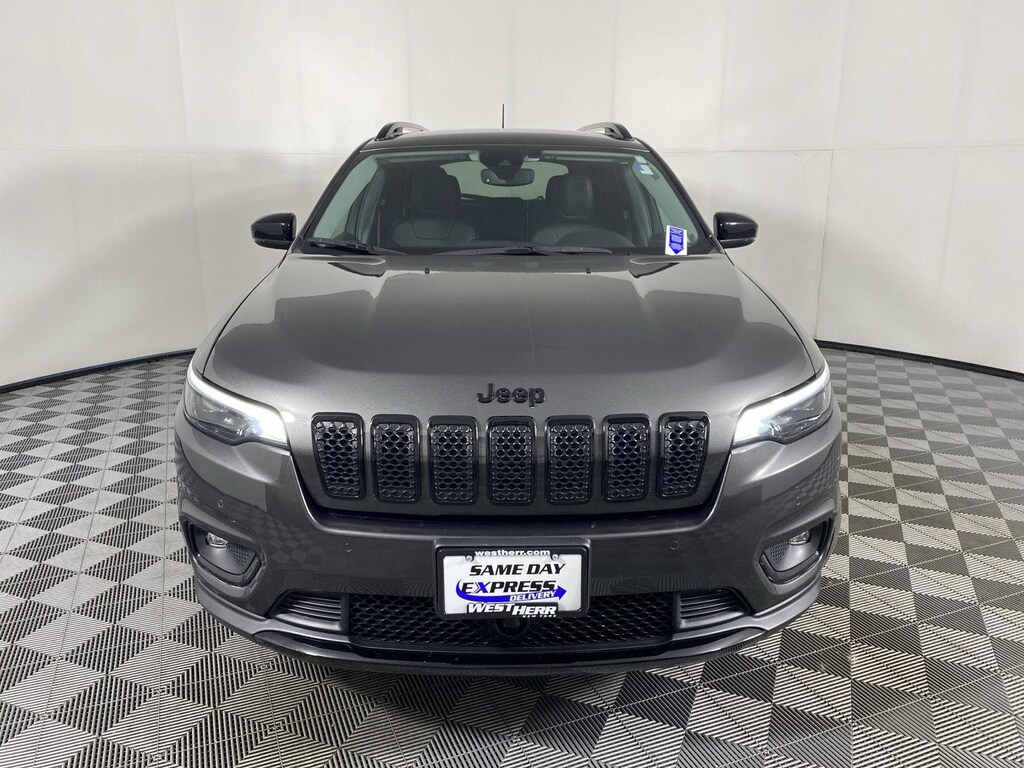 Used 2023 Jeep Cherokee Altitude Lux SUV