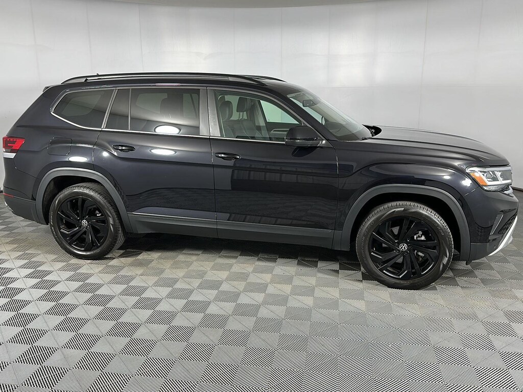 Used 2023 Volkswagen Atlas 3.6L V6 SE w/Technology SUV