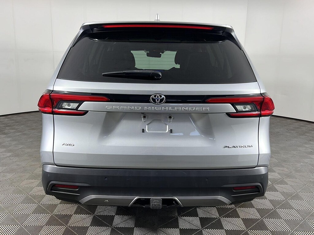 Used 2024 Toyota Grand Highlander Platinum SUV