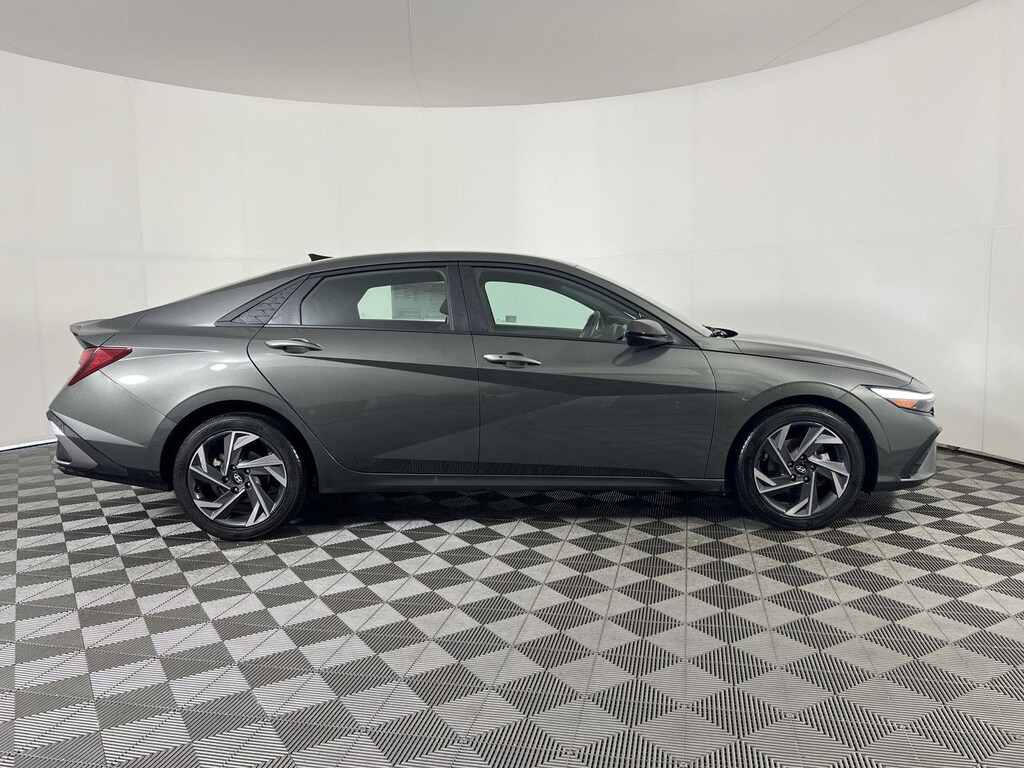 Certified 2025 Hyundai Elantra SEL Sport Sedan