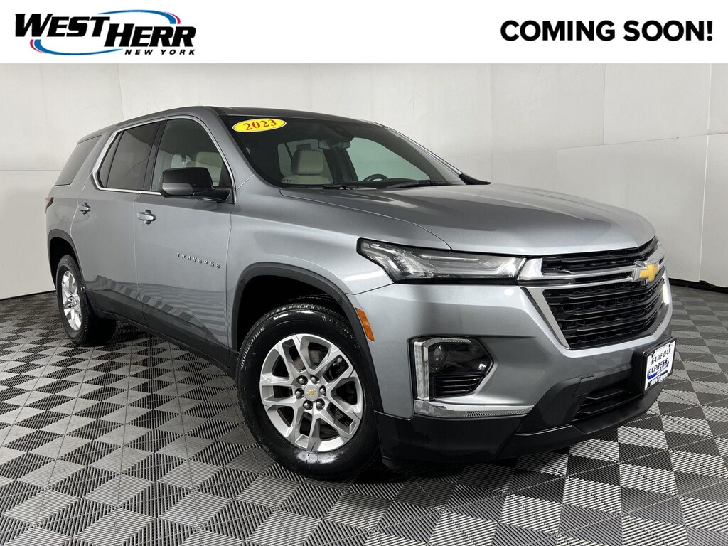 Used 2023 Chevrolet Traverse LS SUV