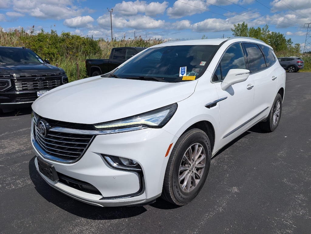 Used 2024 Buick Enclave Essence SUV