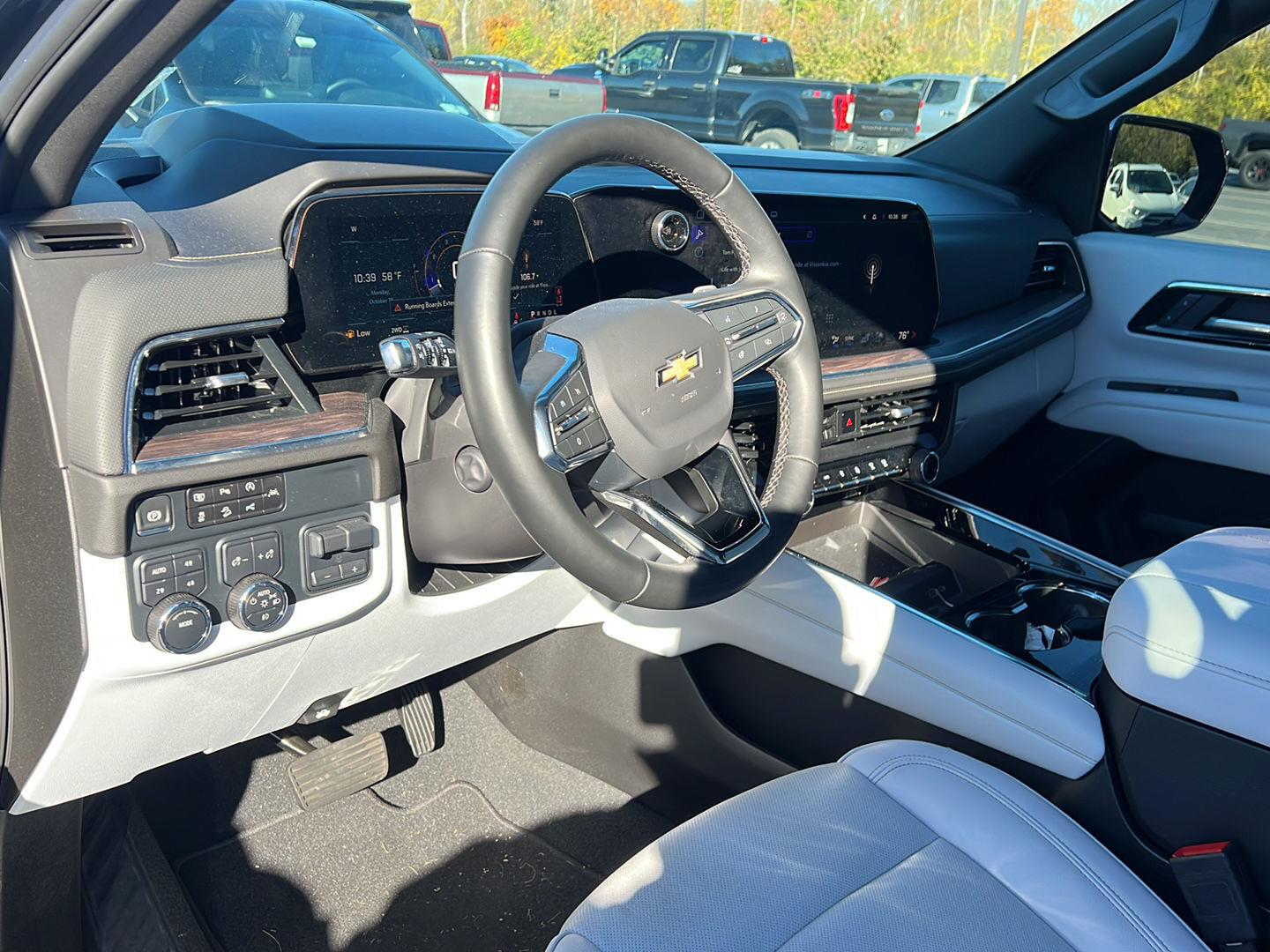 Used 2025 Chevrolet Suburban Premier SUV